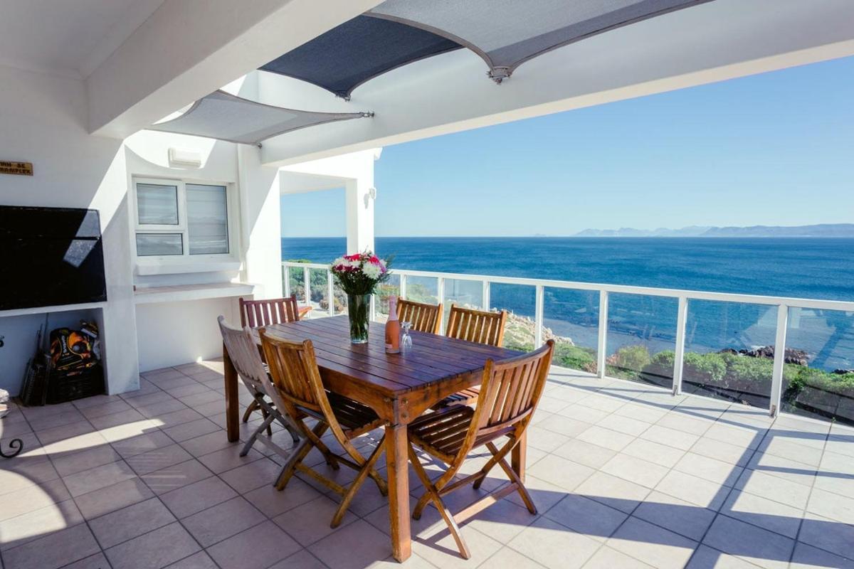 Hotel 49 On Cliff Gansbaai Exterior foto