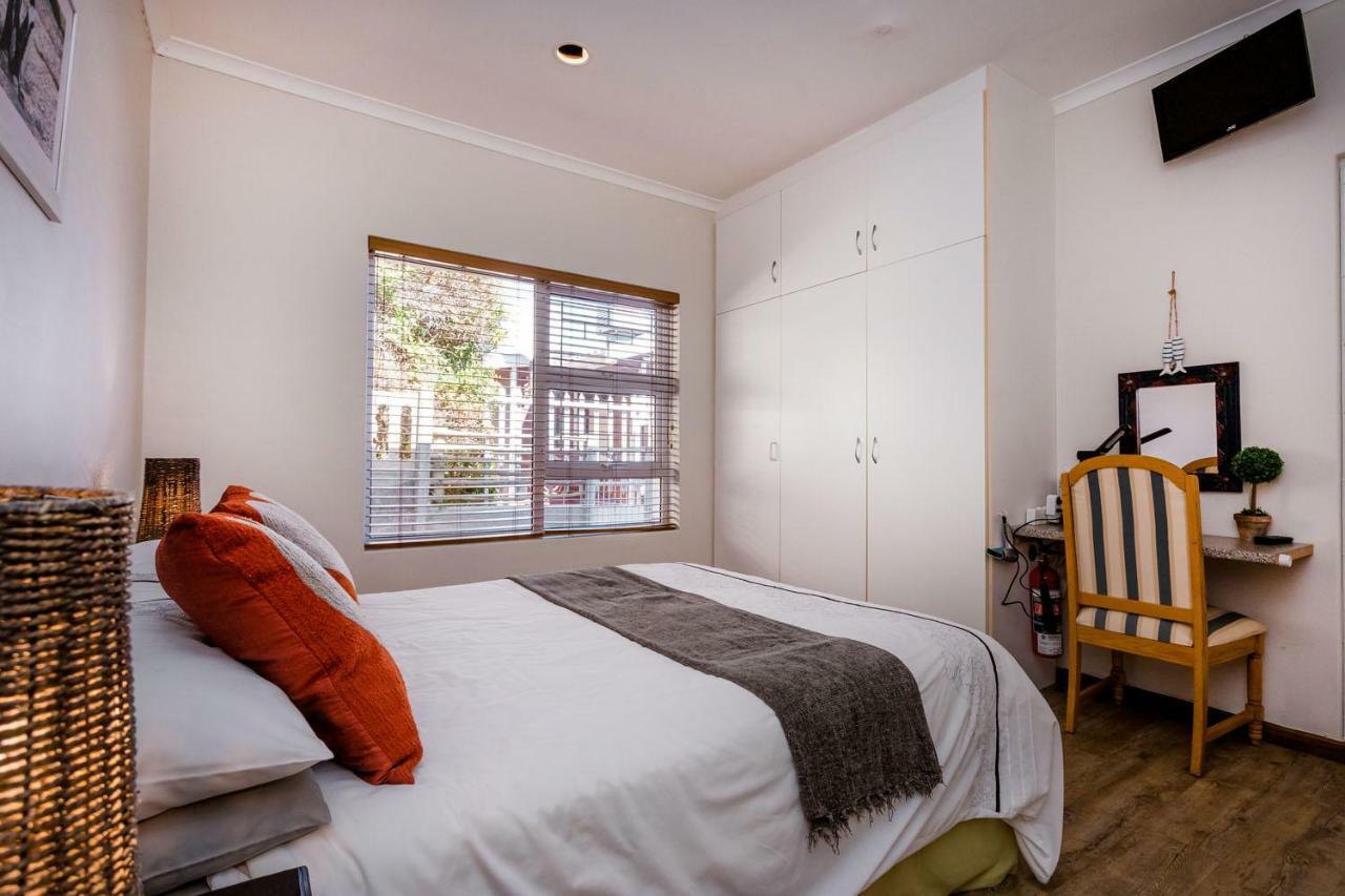 Hotel 49 On Cliff Gansbaai Exterior foto