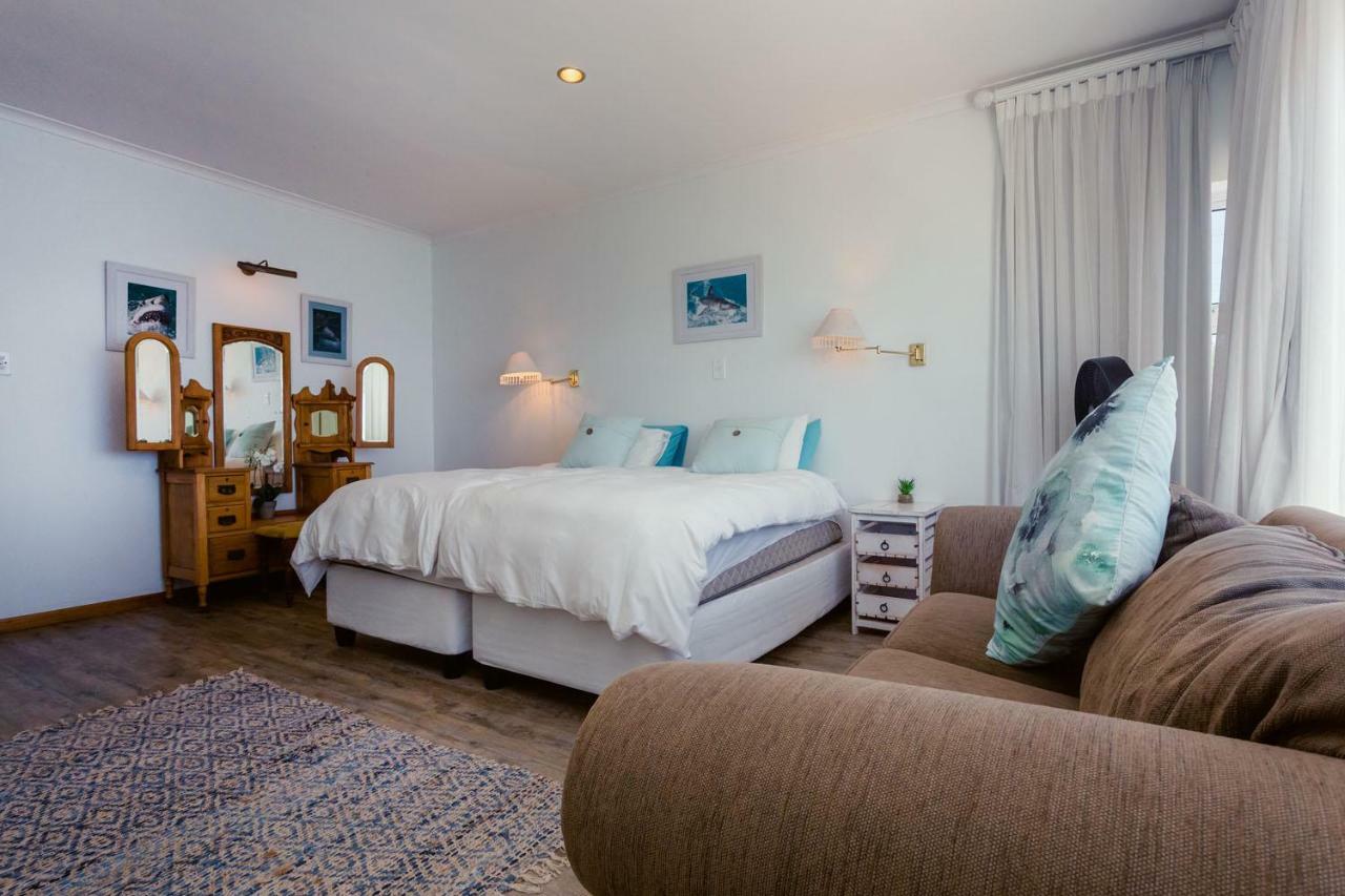 Hotel 49 On Cliff Gansbaai Exterior foto